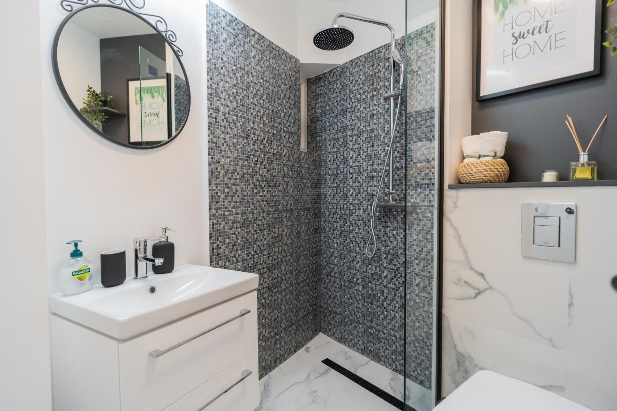 Urban Pearl - Old Town - Unique 4Br/3Ba Apartment ブカレスト エクステリア 写真