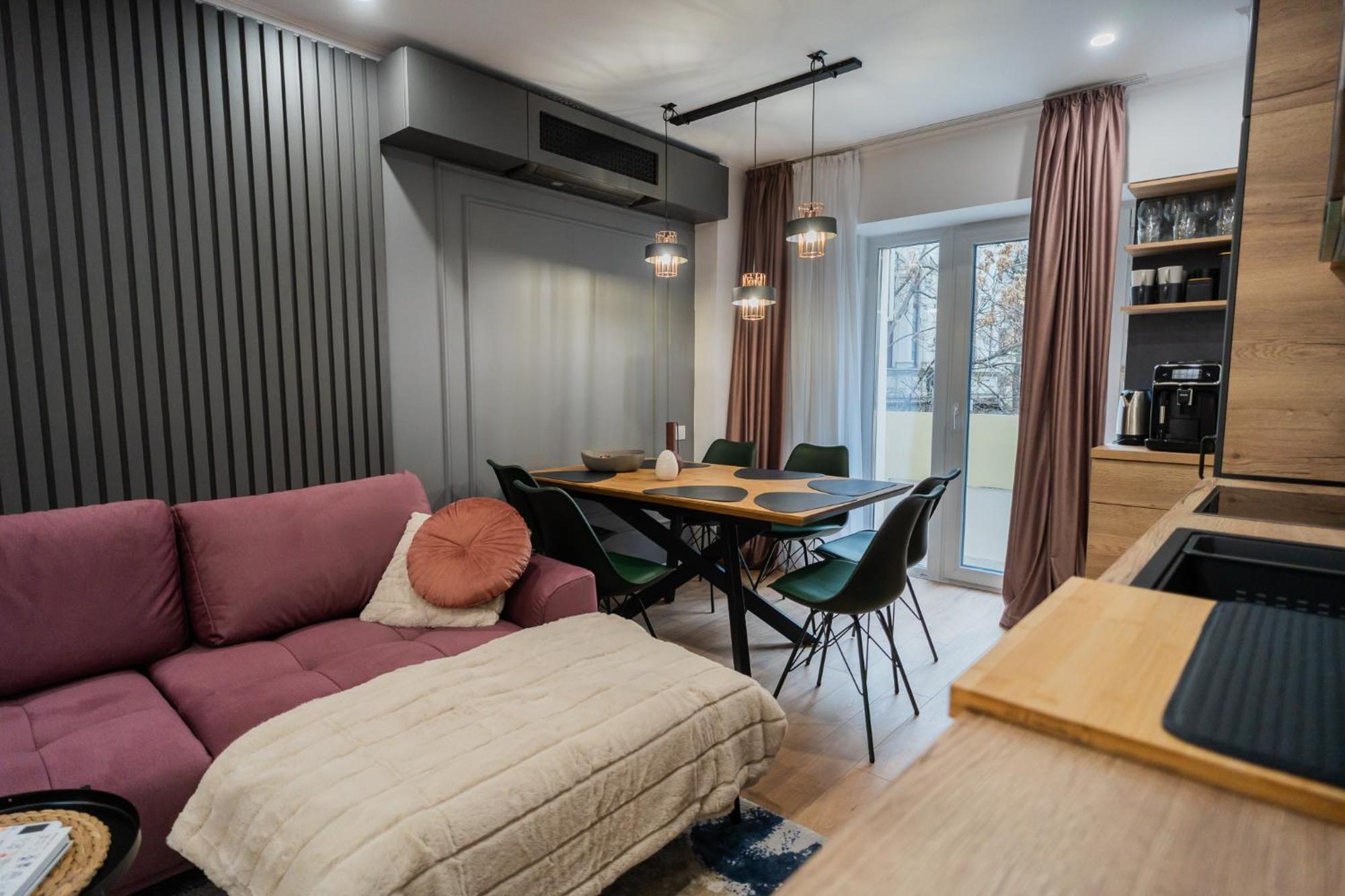 Urban Pearl - Old Town - Unique 4Br/3Ba Apartment ブカレスト エクステリア 写真